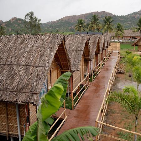 Hotel The Sundown Hampi Esterno foto