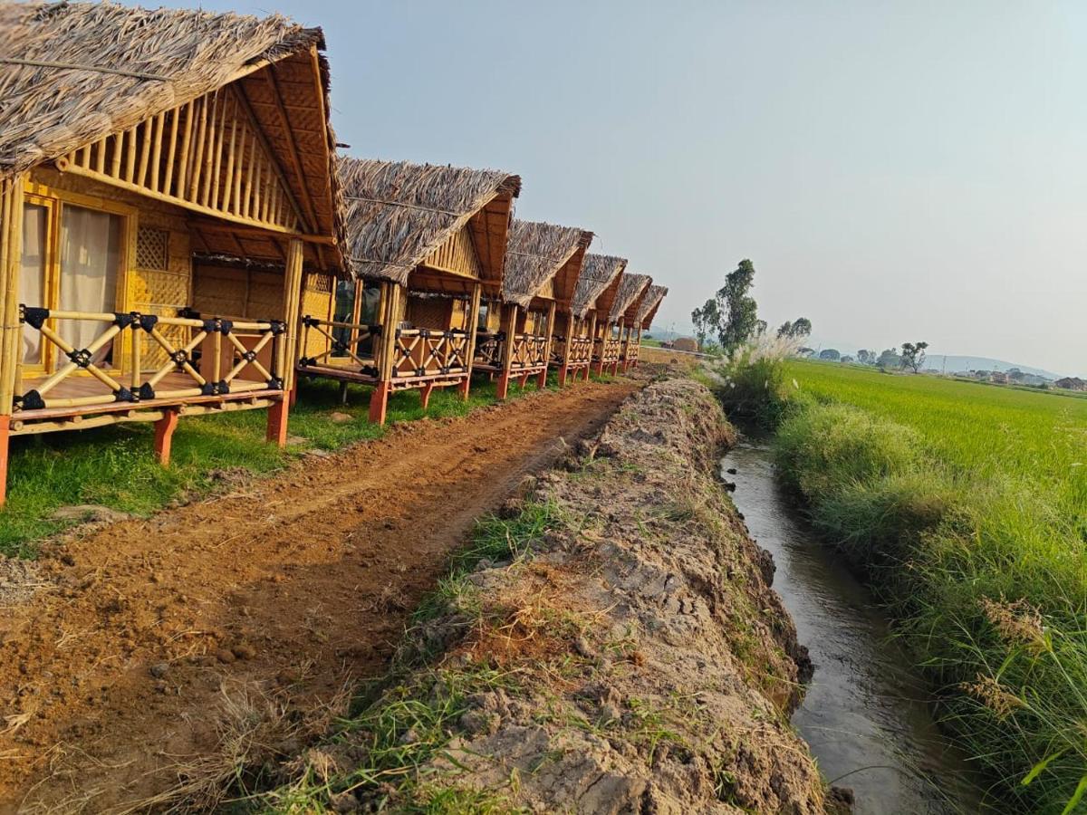 Hotel The Sundown Hampi Esterno foto