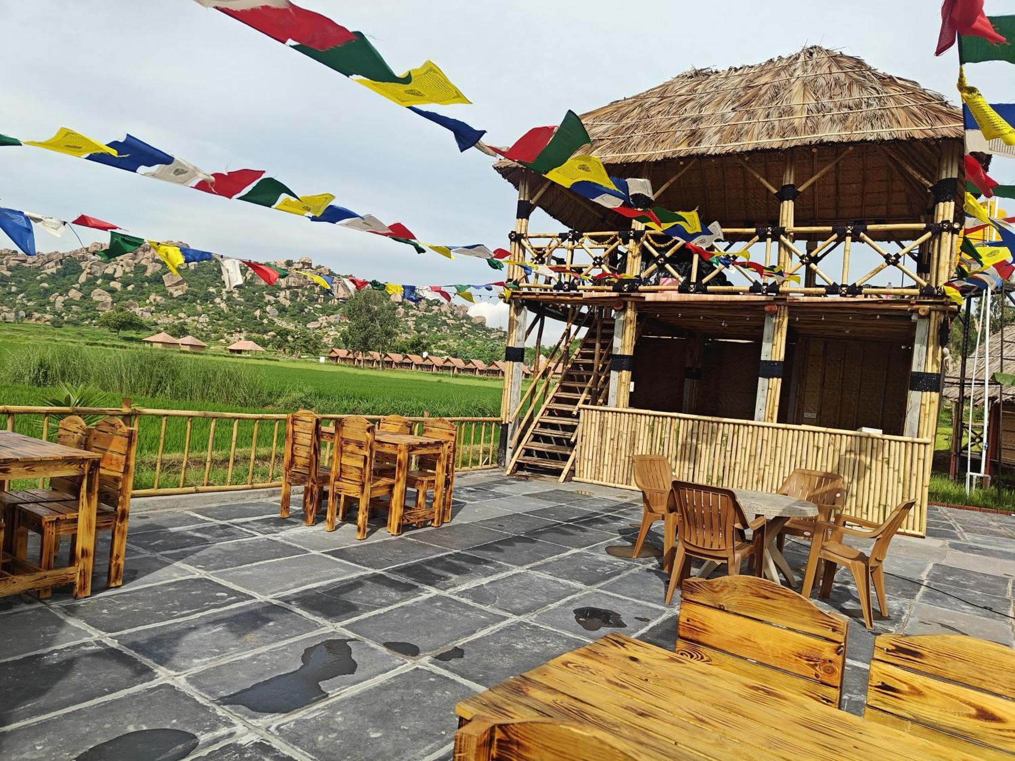 Hotel The Sundown Hampi Esterno foto