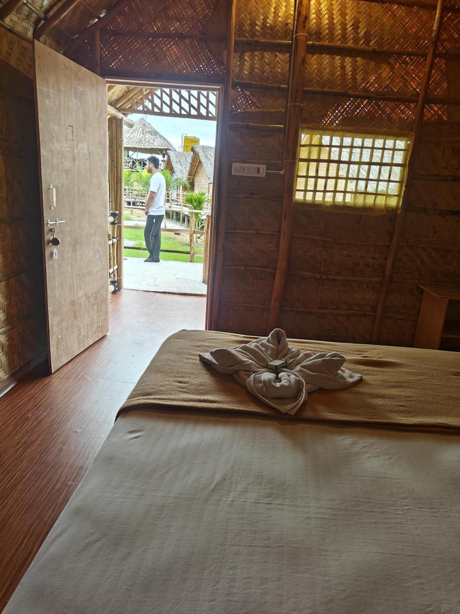 Hotel The Sundown Hampi Esterno foto